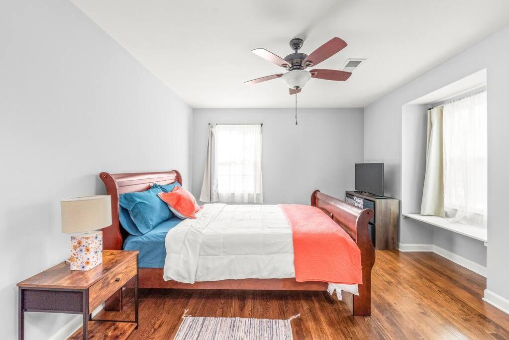 Spotless 4Br Near Clt Uptown, Fast Wi-Fi Apartment Charlotte Luaran gambar