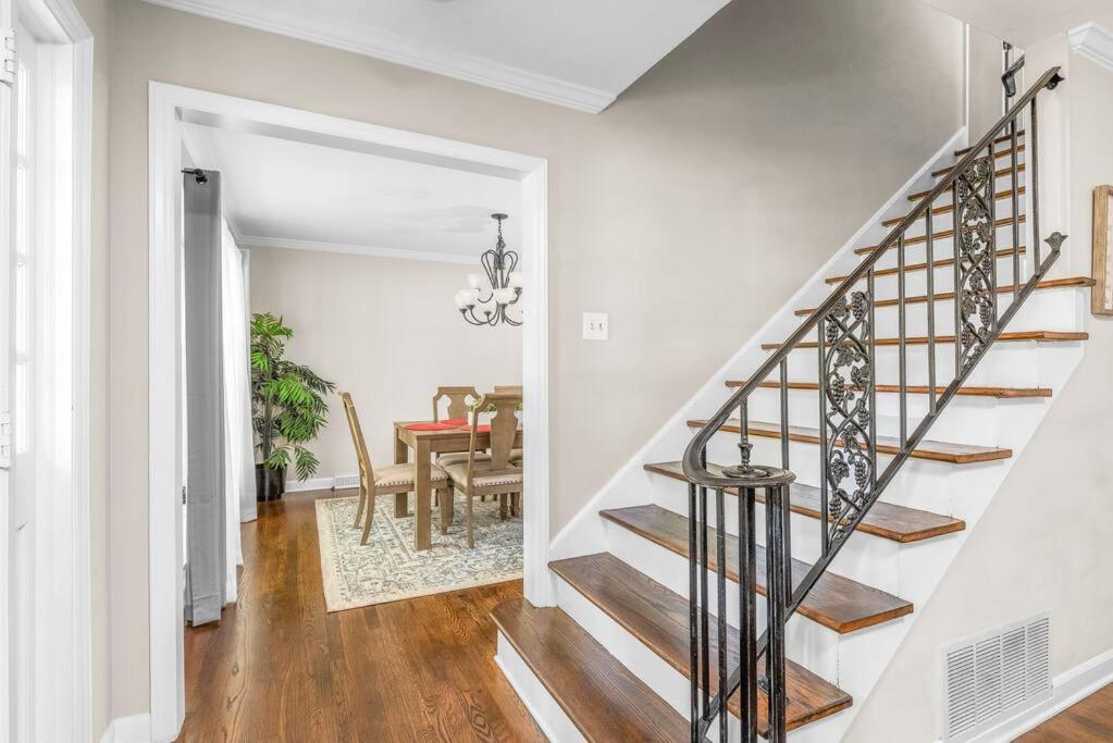 Spotless 4Br Near Clt Uptown, Fast Wi-Fi Apartment Charlotte Luaran gambar