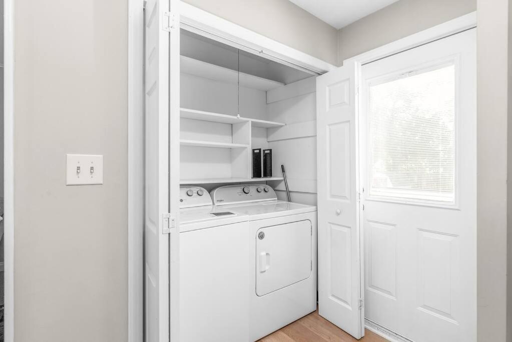 Spotless 4Br Near Clt Uptown, Fast Wi-Fi Apartment Charlotte Luaran gambar