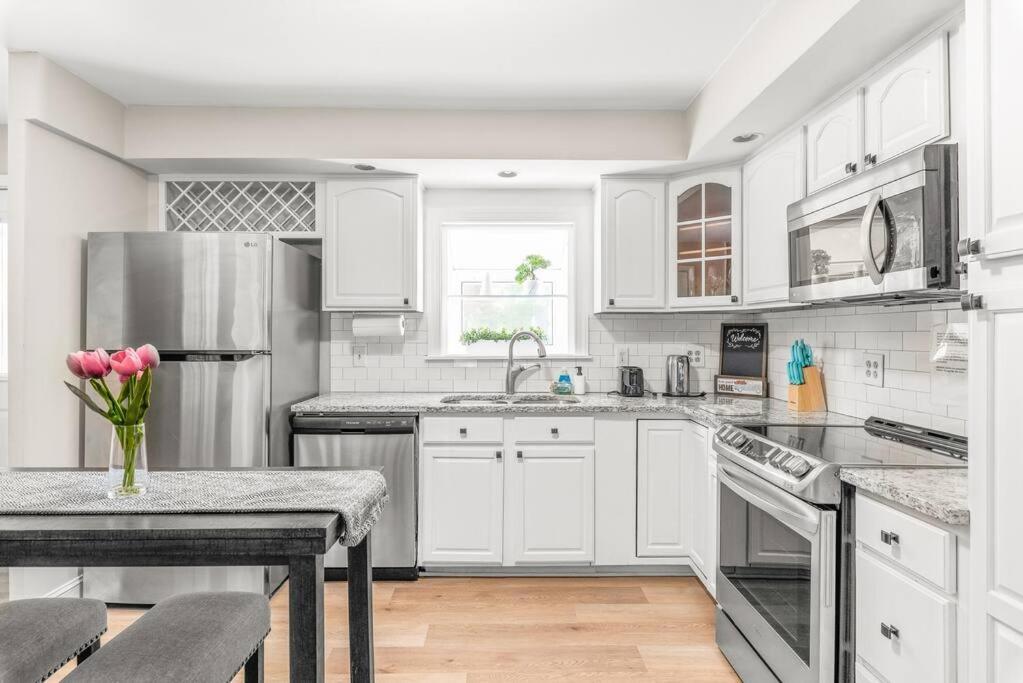 Spotless 4Br Near Clt Uptown, Fast Wi-Fi Apartment Charlotte Luaran gambar